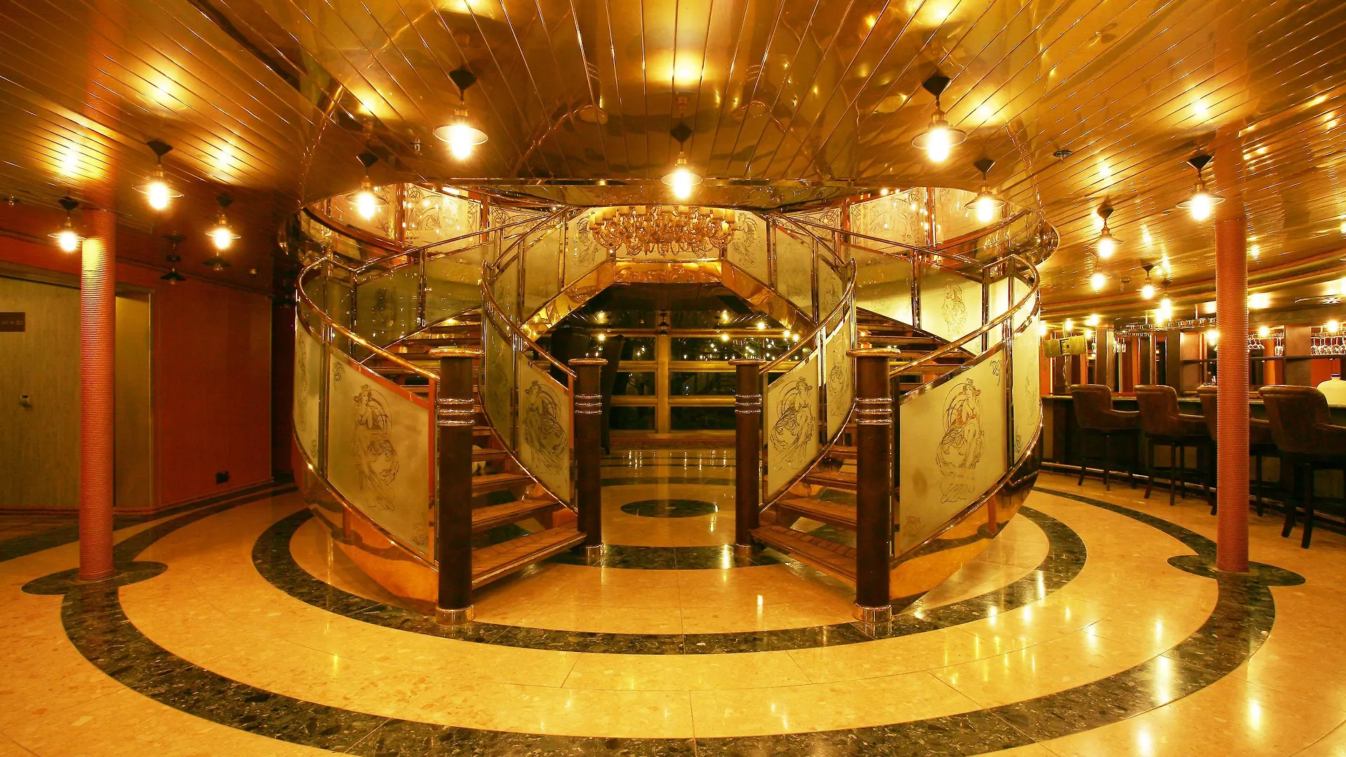 Vintage Luxury Yacht Hotel Rangún 4*,  Myanmar