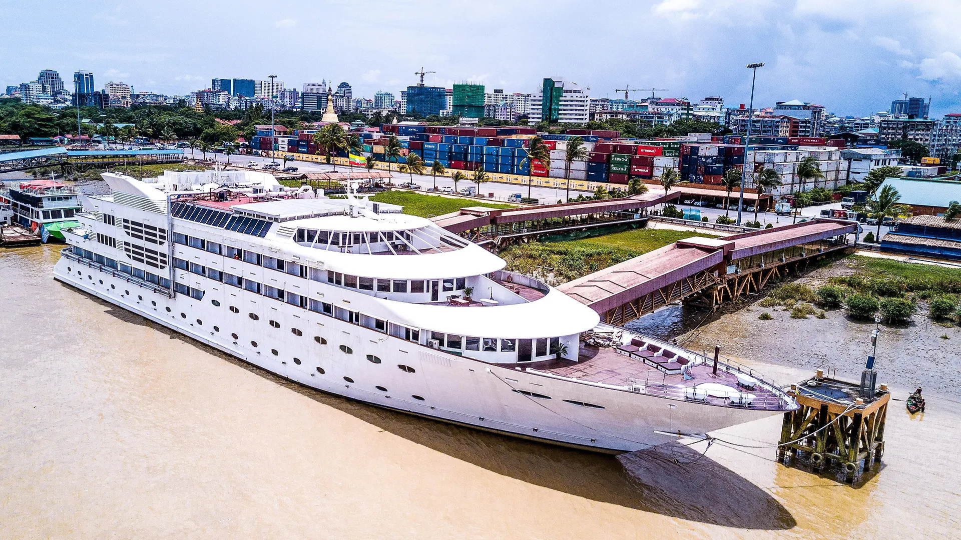 Vintage Luxury Yacht Hotel Yangon