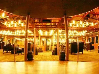 Vintage Luxury Yacht Hotel Yangon Botel