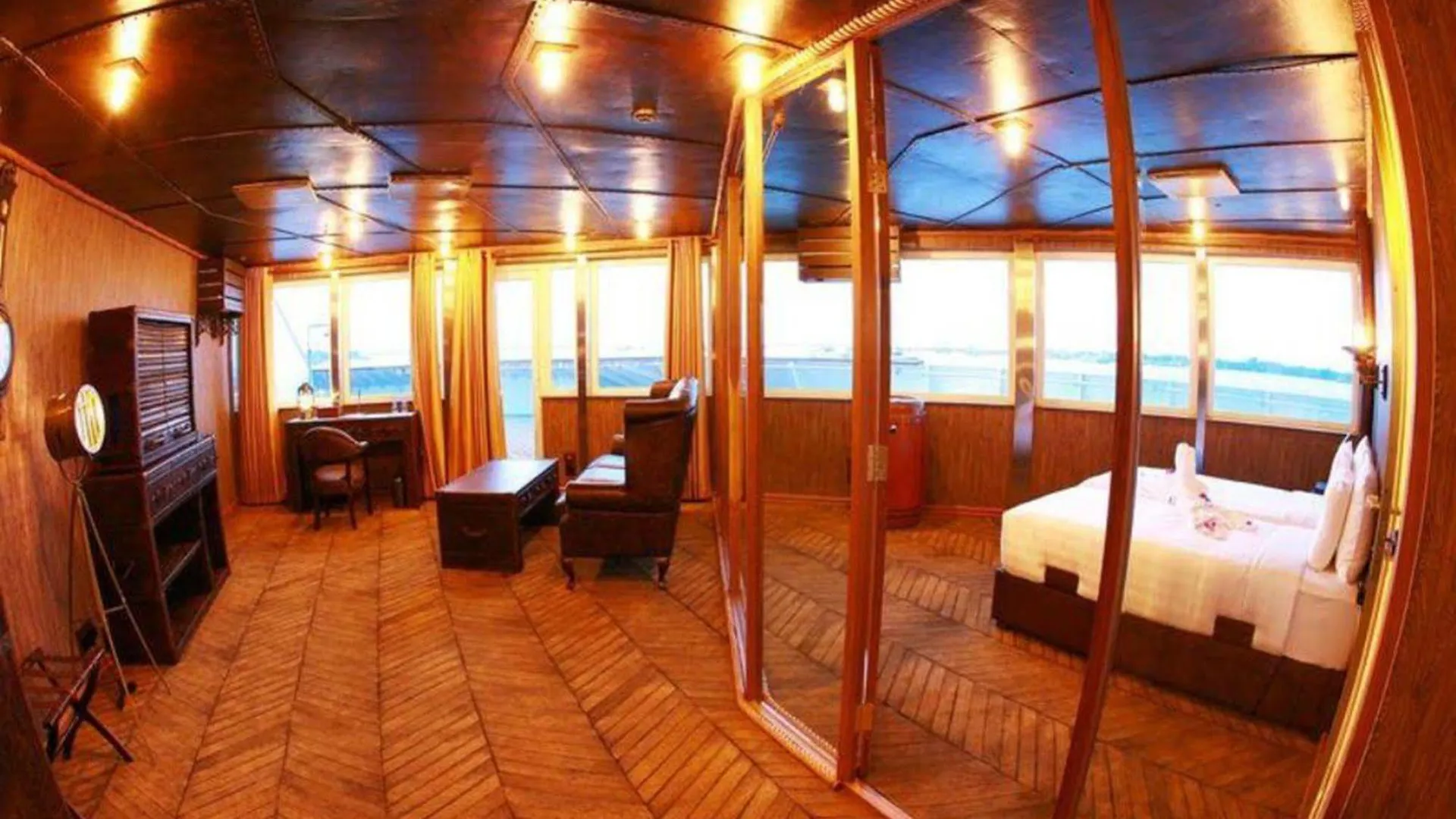Vintage Luxury Yacht Hotel Yangon