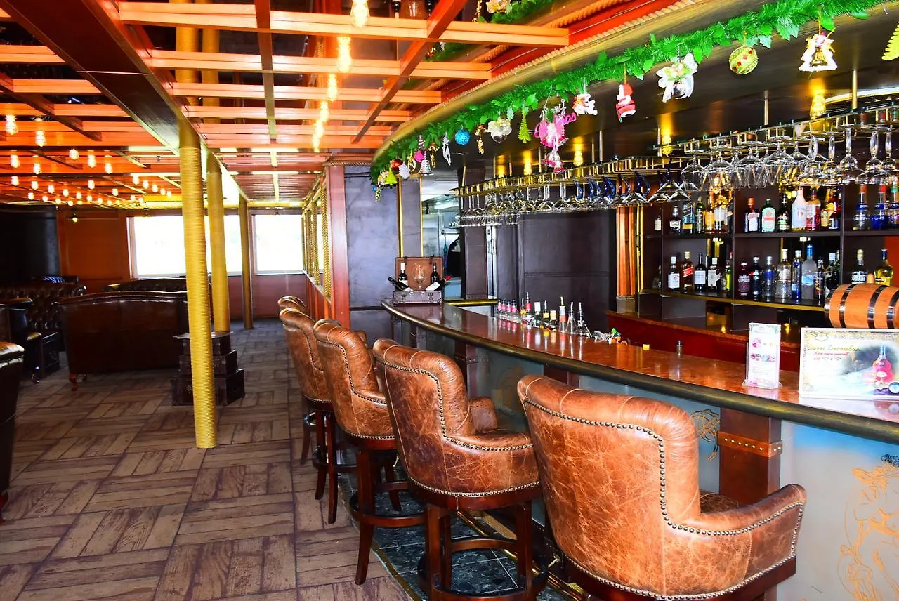 **** Botel Vintage Luxury Yacht Hotel Yangon Myanmar